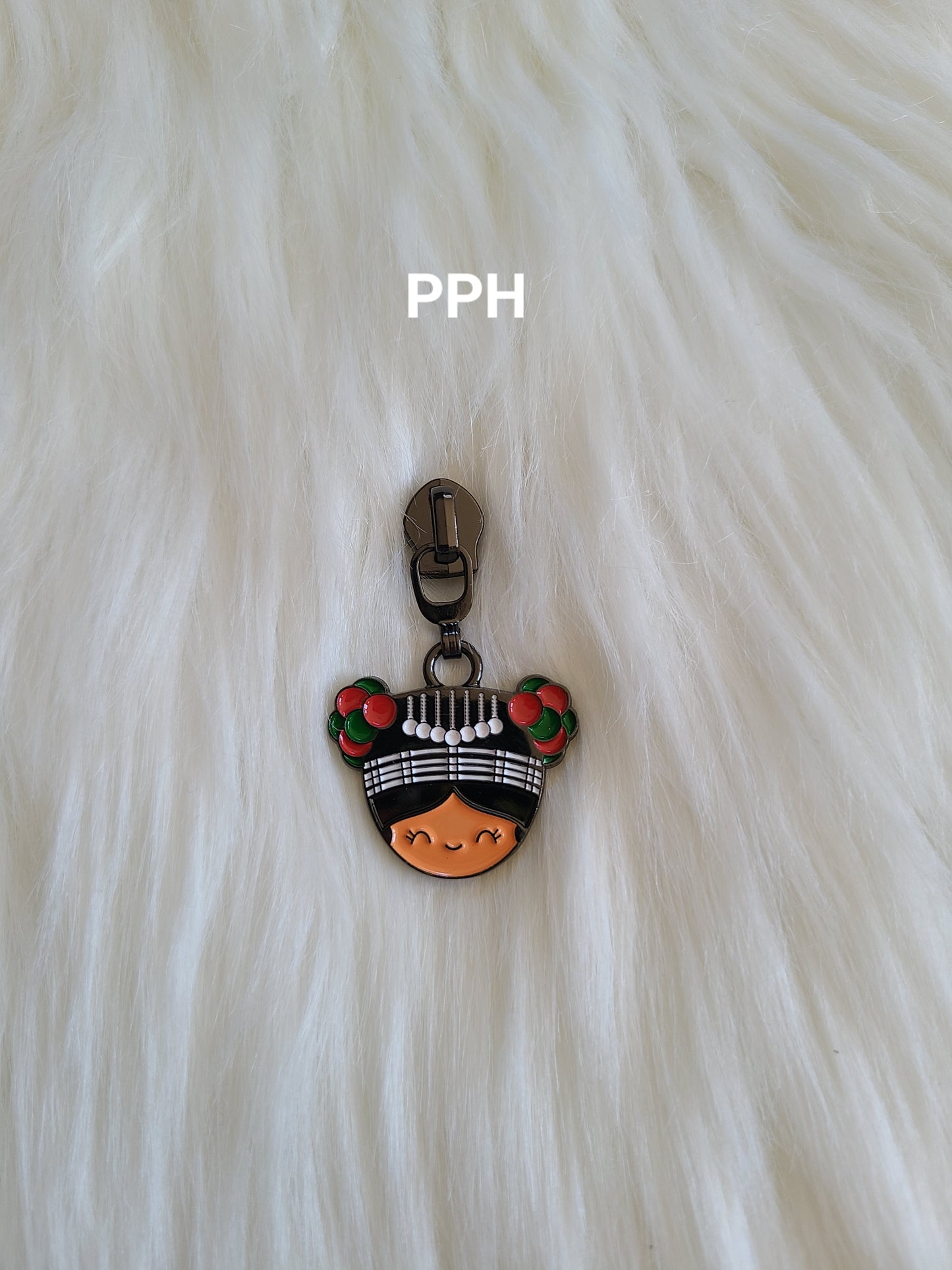 Hmong hat design zipper pull