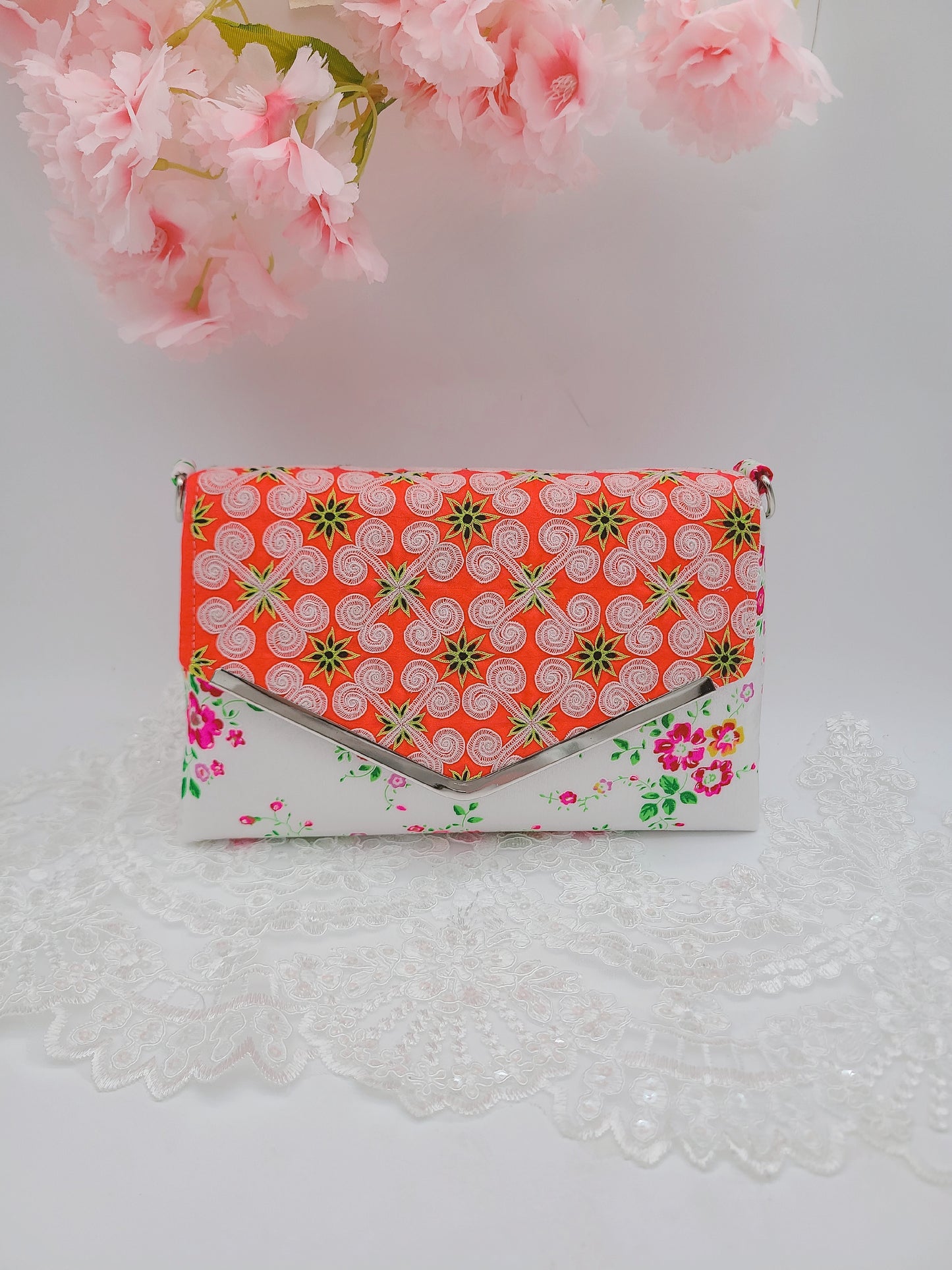 Regular size envelope bag. Handmade pnm + white mimic pajiab lis loos